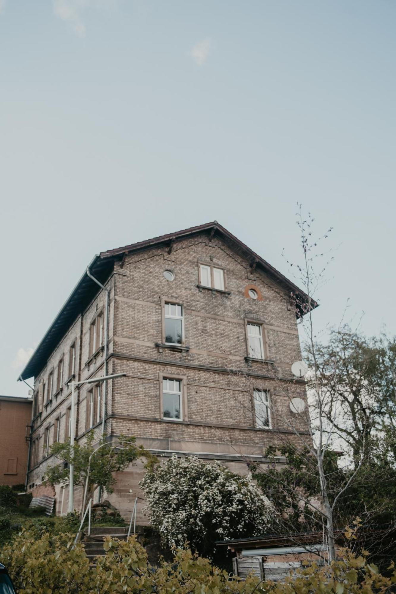 Weinstrassen Apartment Mit Zentrumsanbindung Нойштадт-ан-дер-Вайнштрасе Экстерьер фото